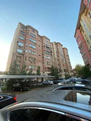 Фото 1 6-комн. Комната в центре района