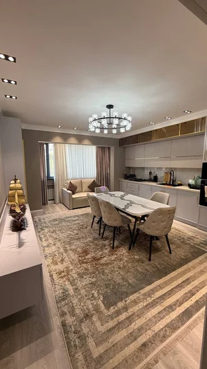 Фото 1 4-комн. квартира в Ц-2 Супер центр