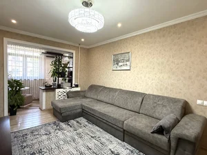 Фото 3 3-комн. квартира в Лисунова 1