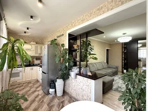 Фото 4 3-комн. квартира в Лисунова 1