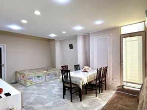 Фото 1 4-комн. квартира в Кинотеатр