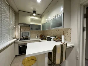 Фото 3 3-комн. квартира в м. Космонавтов