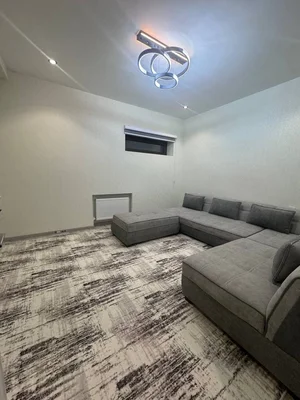 Фото 1 Квартира в Sergeli Moshina bozor roʻparasi