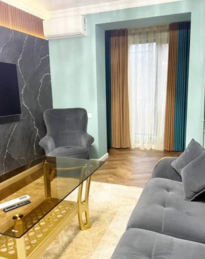 Фото 2 2-комн. квартира в ЦУМ