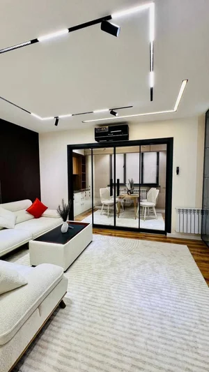 Фото 1 4-комн. квартира в Мирабадском районе