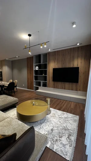 Фото 1 2-комн. квартира в Мирабад Авеню