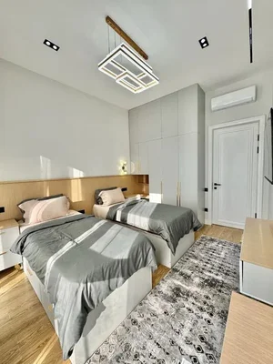 Фото 2 4-комн. квартира в Mirabad Avenue