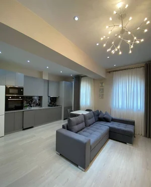 Фото 1 3-комн. квартира в Гаи глинка