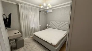 Фото 3 3-комн. квартира в Массив Эльбек / Канадская школа