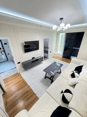 Фото 1 3-комн. квартира в Парламент