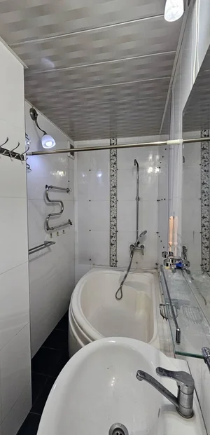 Фото 3 3-комн. квартира в Чимган перекресток , Эко базар