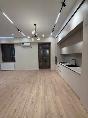 Фото 1 3-комн. квартира в Паркентский