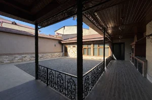 Фото 1 Дом в Гостиница Россия