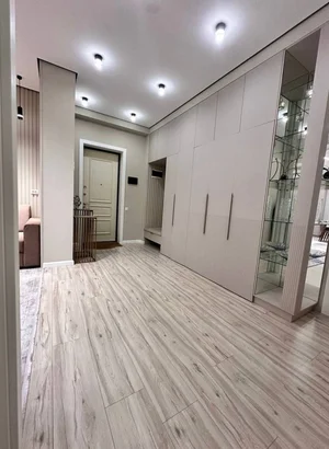 Фото 2 3-комн. квартира в Ц-6