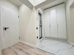 Фото 7 4-комн. квартира в Новомосковская улица