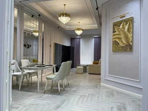 Фото 1 3-комн. квартира на Новомосковской