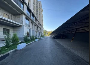 Фото 2 Цокольное нежилое помещение в элитном жилом комплексе