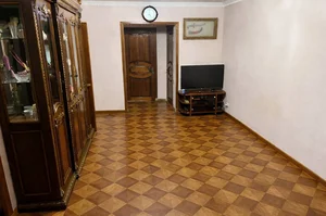 Фото 1 Квартира в Ялангач м-в.