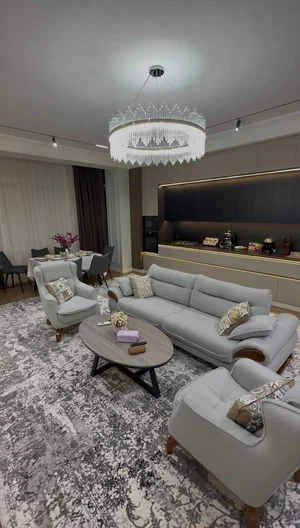 Фото 1 2-комн. квартира в Мирабадский