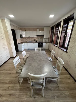 Фото 5 5-комн. квартира в Мирзо-улугбекский р-н Паркентский Макро