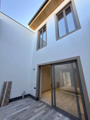 Фото 3 Дом в Ор-р : ресторан Навруз