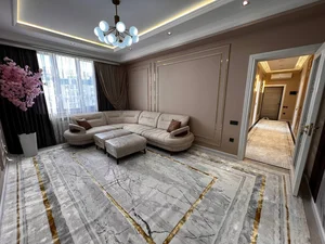 Фото 1 3-комн. квартира в Саламатина