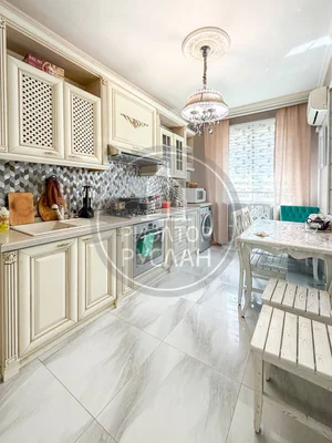 Фото 1 4-комн. квартира в Бий (Художник)