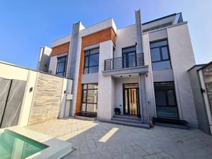 Фото 1 Дом в центре