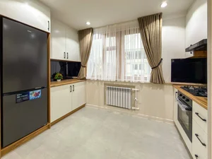 Фото 3 2-в-3-комн. квартира в Максима Горького