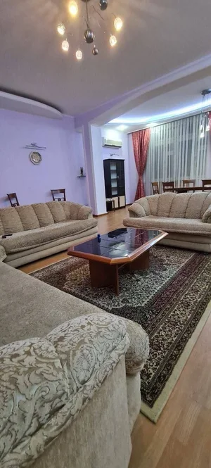 Фото 2 3-комн. квартира в Попугайчик