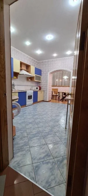 Фото 5 3-комн. квартира в Попугайчик