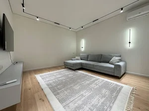 Фото 1 2-комн. квартира в м. Минор, Финансовый институт