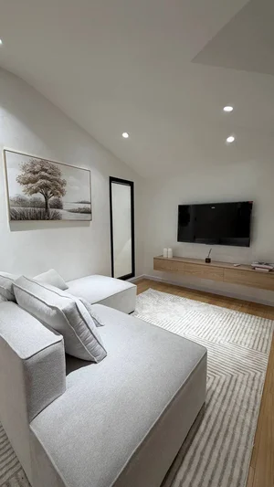 Фото 1 2-комн. квартира в Пойтахт Гавхари