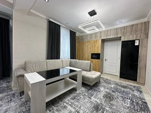 Фото 1 3-комн. квартира в Узбегим