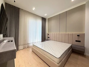 Фото 2 3-комн. квартира в Mirabad Avenue