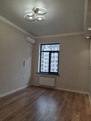 Фото 1 4-комн. квартира в Карасу