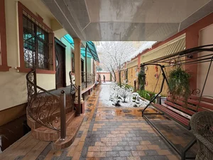 Фото 1 Гостиница в Юнусабадском районе