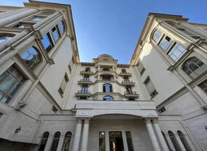 Фото 1 4-комн. квартира в Мирзо-Улугбекском районе