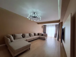 Фото 2 4-комн. квартира в Школа WIST/ задняя сторона Ботанического сада