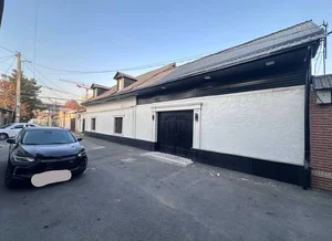 Фото 1 Дом в Мирабадском районе