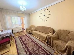 Фото 2 3-комн. квартира в Паспортный стол