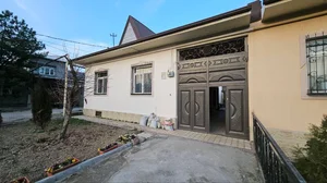 Фото 3 Дом в Куйлюк 1й проезд / сзади Компаса