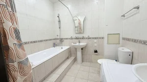 Фото 3 6-комн. квартира в Мирабаде