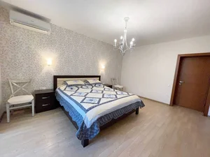 Фото 5 3-комн. квартира в МИД