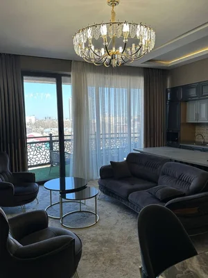 Фото 1 4-комн. квартира в Парк Бобура