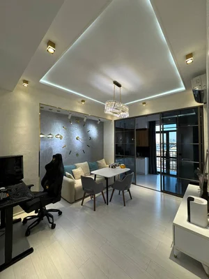 Фото 1 3-комн. квартира в Vek Building