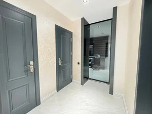 Фото 8 Коммерция в Улица Бобур / Пирамит товер