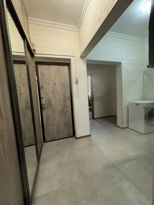 Фото 1 3-комн. квартира в Мавлоно Риёзий