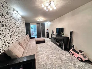 Фото 2 3-комн. квартира в Экобазар