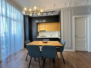 Фото 2 2-комн. квартира в Golden House